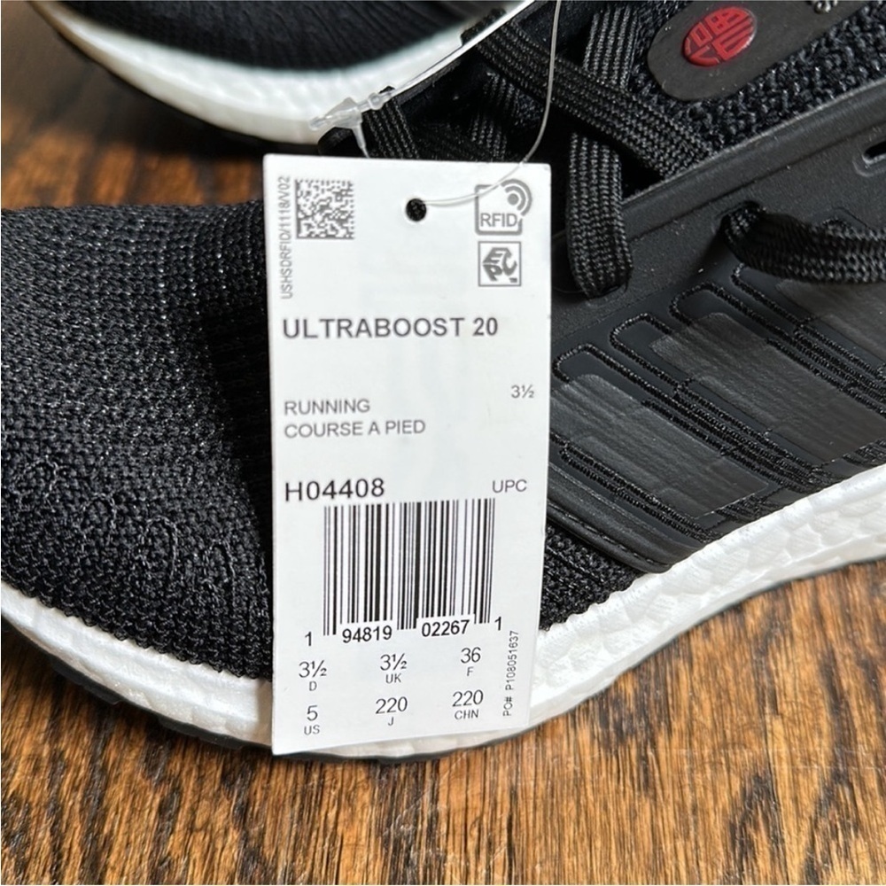 NWT Adidas Ultraboost 20 Chinese New Year Shoes H04408 Women’s size 5 - Picture 2 of 6